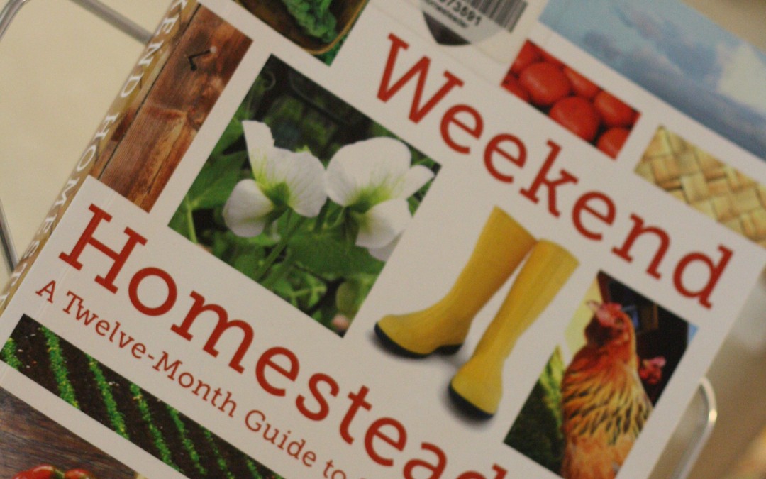 The Weekend Homesteader {Bookshelf}
